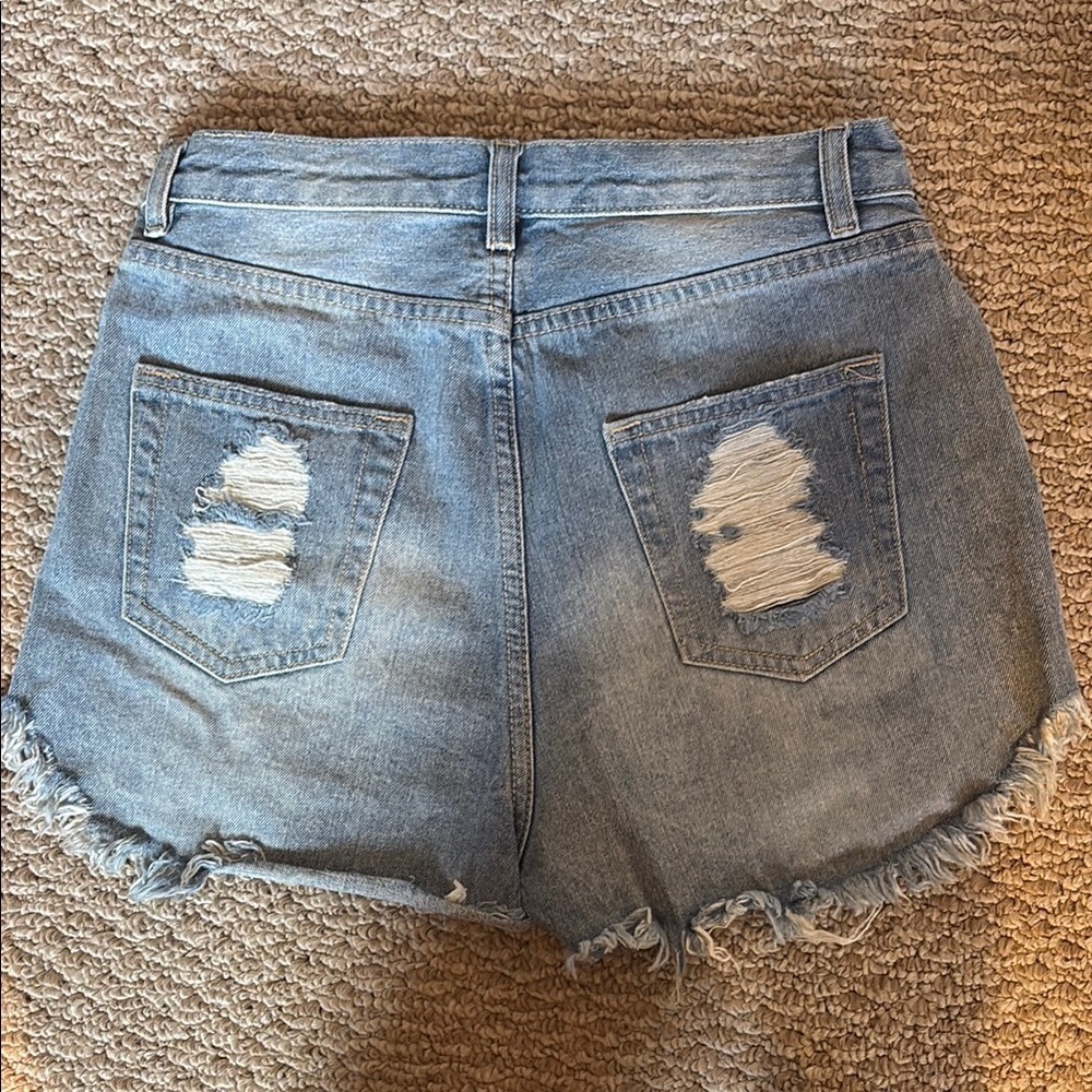 MINKPINK - Distressed Denim Women Shorts - Picture 6 of 6